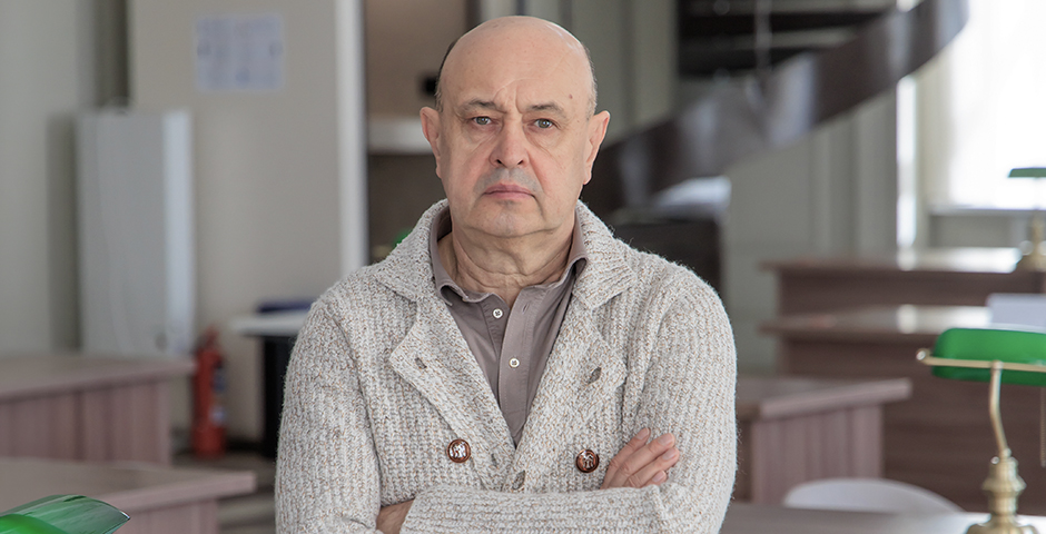 «Когда человек не хочет покупать товары, он покупает время»