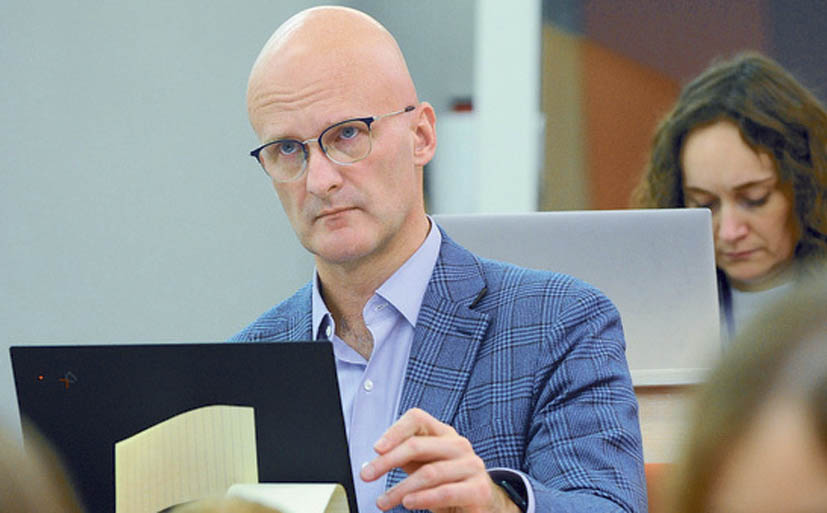 <a href="https://expert-ural.com/archive/nomer-7-891/kampus-urfu-stanet-drayverom-innovacionnogo-rayona.html" target="_blank">
                <p>Кампус УрФУ станет драйвером инновационного района</p>
            </a>