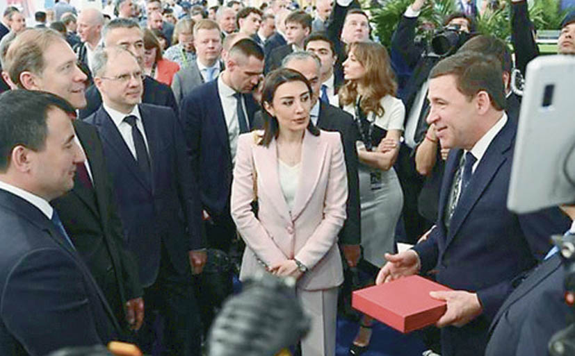 <a href="https://expert-ural.com/archive/nomer-7-891/torgovlya-v-geograficheskih-koordinatah.html" target="_blank">
                <p>Торговля в географических координатах</p>
            </a>